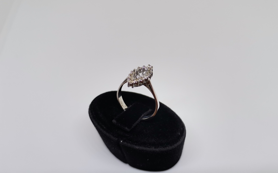 MEKİK MODELİ PIRLANTA TAŞLI YÜZÜK