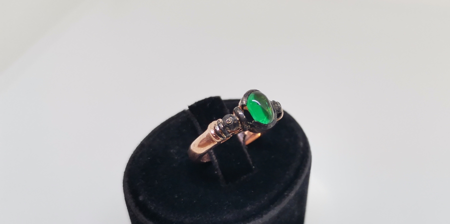 PIRLANTA VE DÜZ KESİM SAFİR TAŞLI YÜZÜK