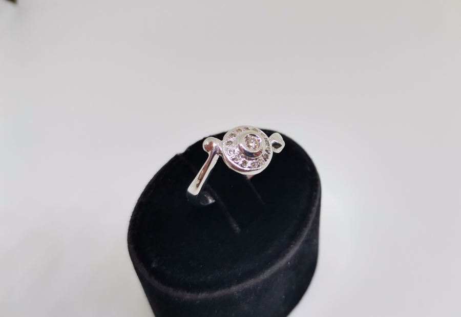 PIRLANTA TAŞLI ORYANTAL MODEL YÜZÜK