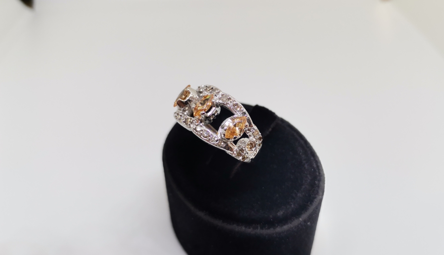 SİTRİN VE PIRLANTA TAŞLI HALKALI MODEL YÜZÜK