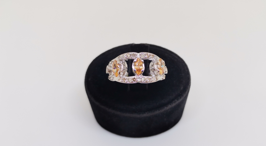 SİTRİN VE PIRLANTA TAŞLI HALKALI MODEL YÜZÜK