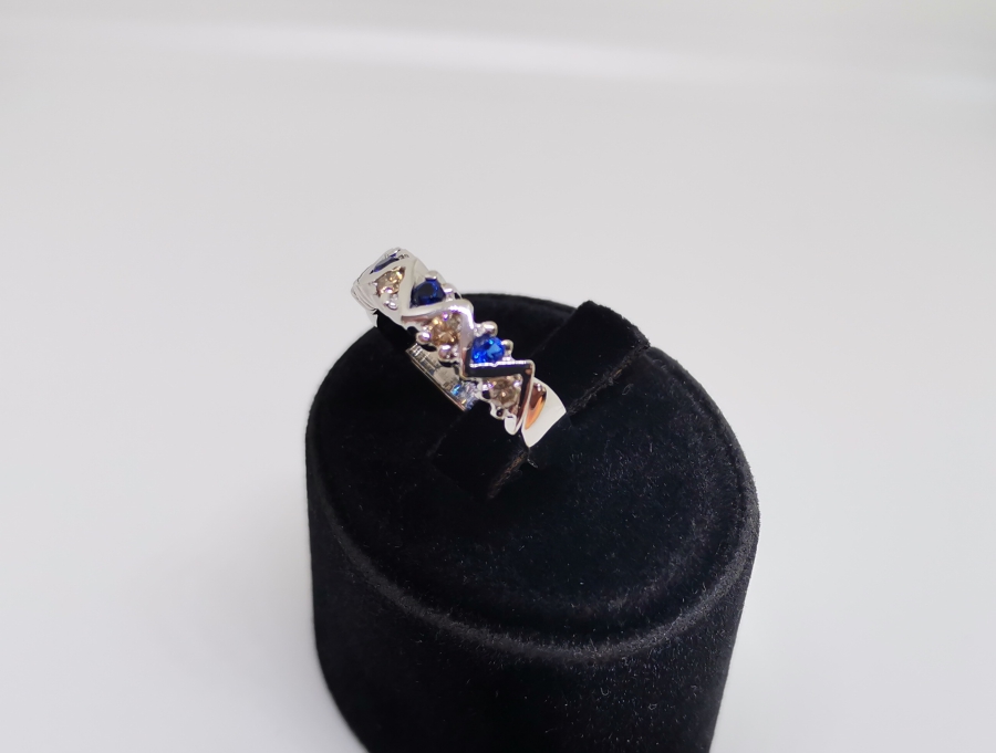 SAFİR VE PIRLANTA TAŞLI YARIM TUR YÜZÜK