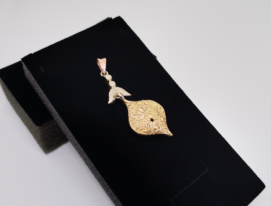 ELMAS TAŞLI DAMLA MODEL KOLYE UCU