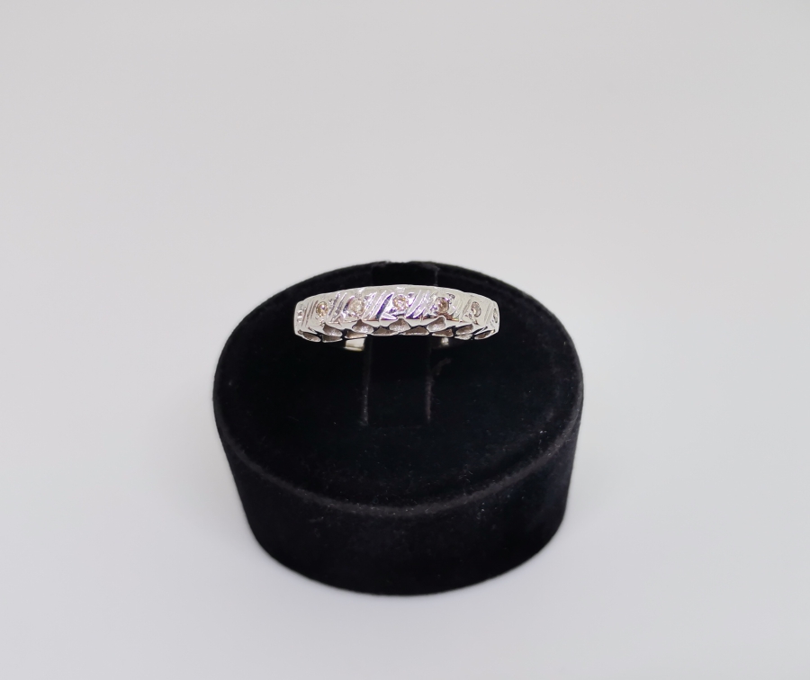 YEDİTAŞLI MODEL PIRLANTA YÜZÜK