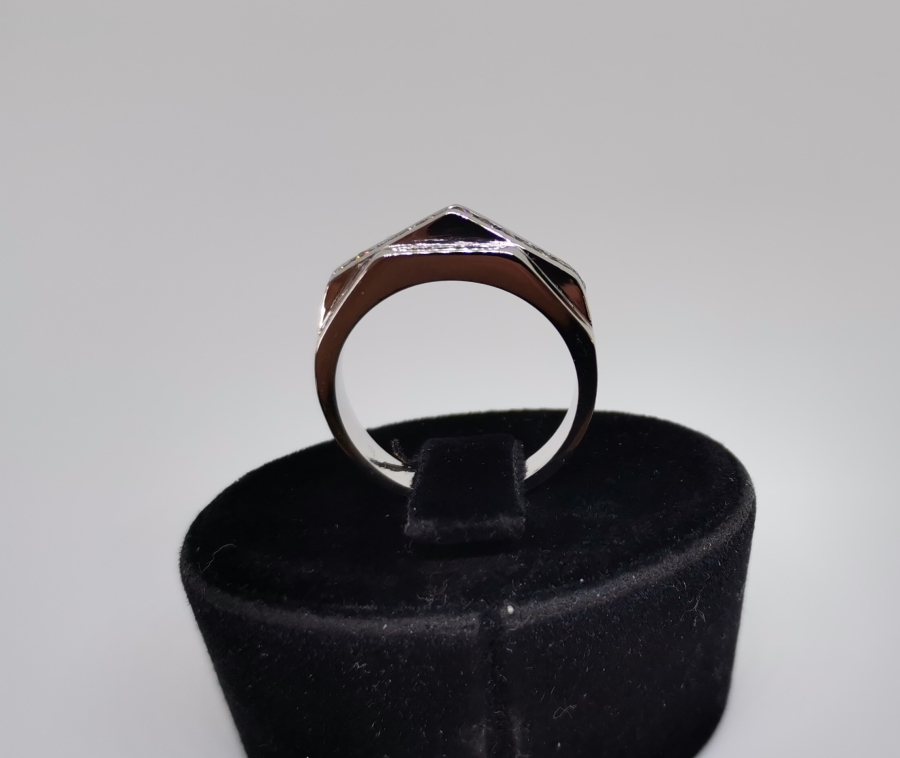 TİFANNY MODEL PIRLANTA TAŞLI YÜZÜK