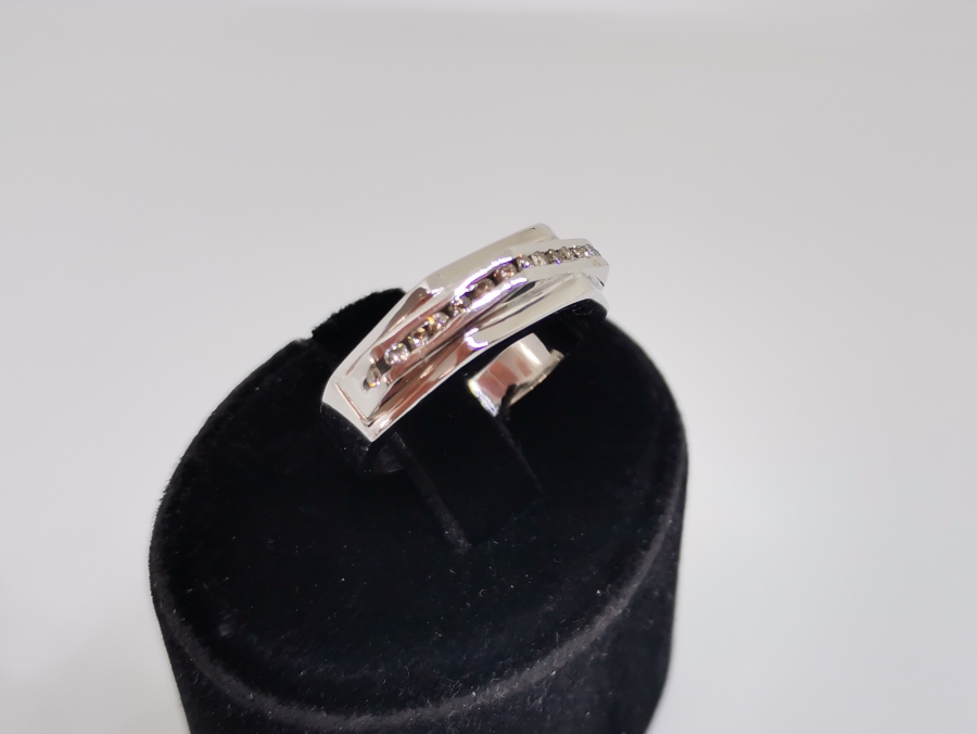 TİFANNY MODEL PIRLANTA TAŞLI YÜZÜK