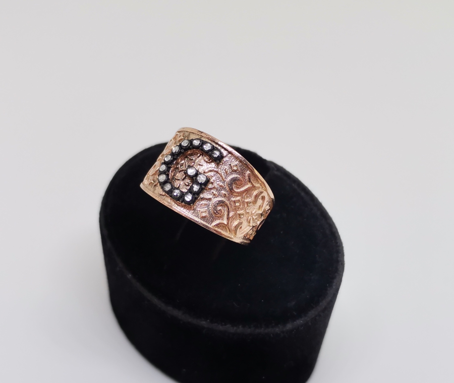 ÜZERİ HARFLİ ELMAS YÜZÜK - 28 HARF MEVCUTTUR - KAZANANA İSTEDİĞİ HARF GÖNDERİLECEKTİR