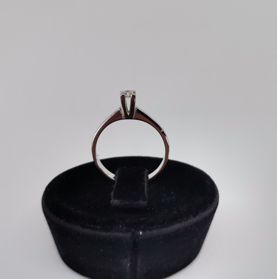 TEKTAŞLI PIRLANTA YÜZÜK