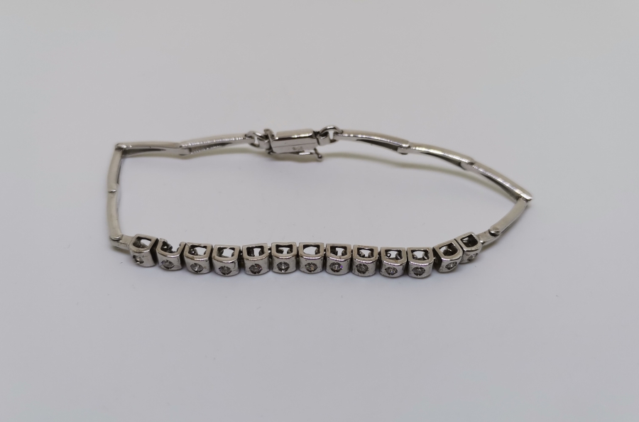 PIRLANTA TAŞLI SU YOLU BİLEKLİK