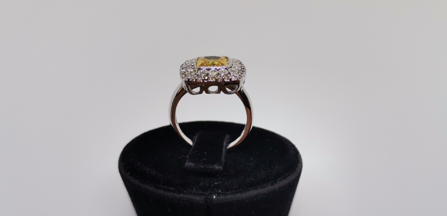 SİTRİN VE PIRLANTA TAŞLI AVRUPA BAGET MODELİ YÜZÜK