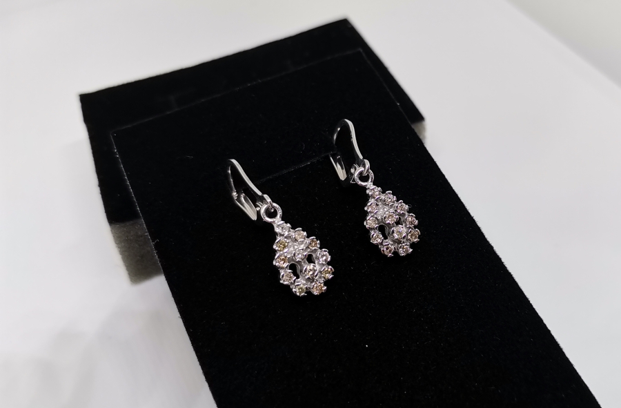 DAMLA MODEL PIRLANTA KÜPE