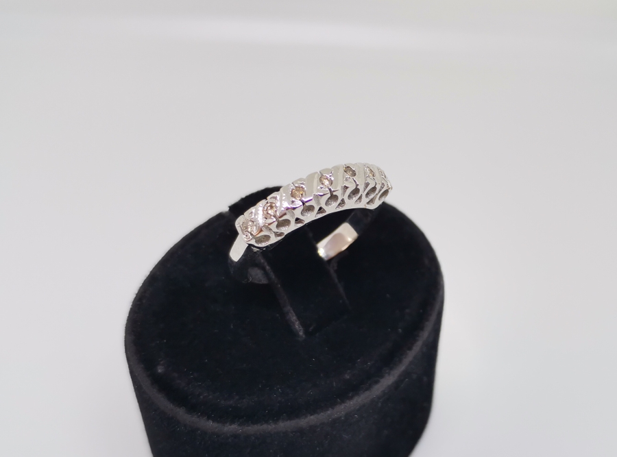 PIRLANTALI YEDİ TAŞ MODEL YÜZÜK