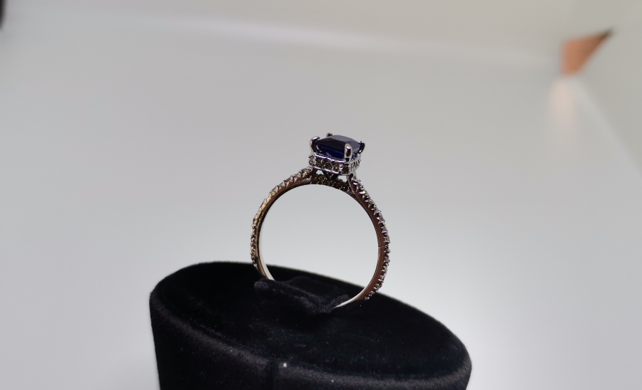 PIRLANTA VE SAFİR TAŞLI BAGET YÜZÜK