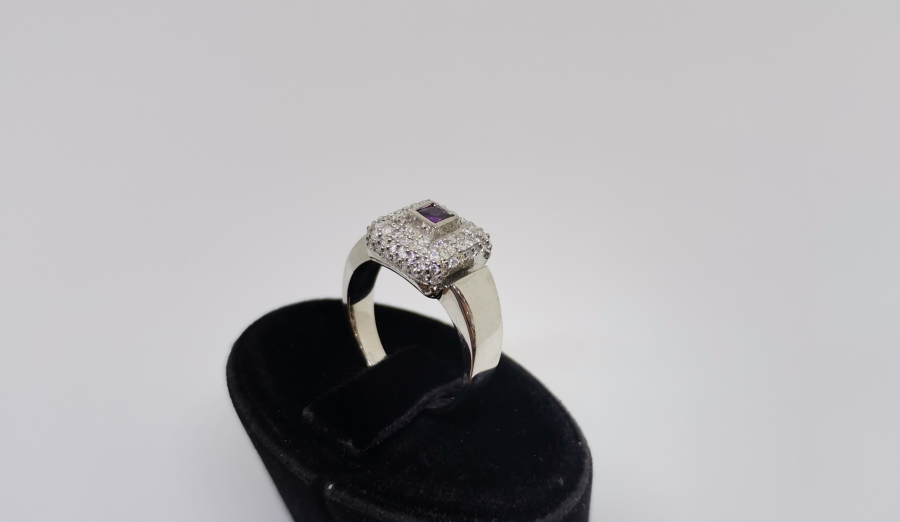 AMETİST VE PIRLANTA TAŞLI DÖRTGEN MODEL YÜZÜK