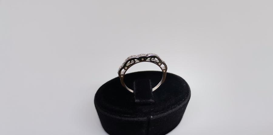 YARIM TAMTUR ALYANS MODEL PIRLANTA TAŞLI YÜZÜK