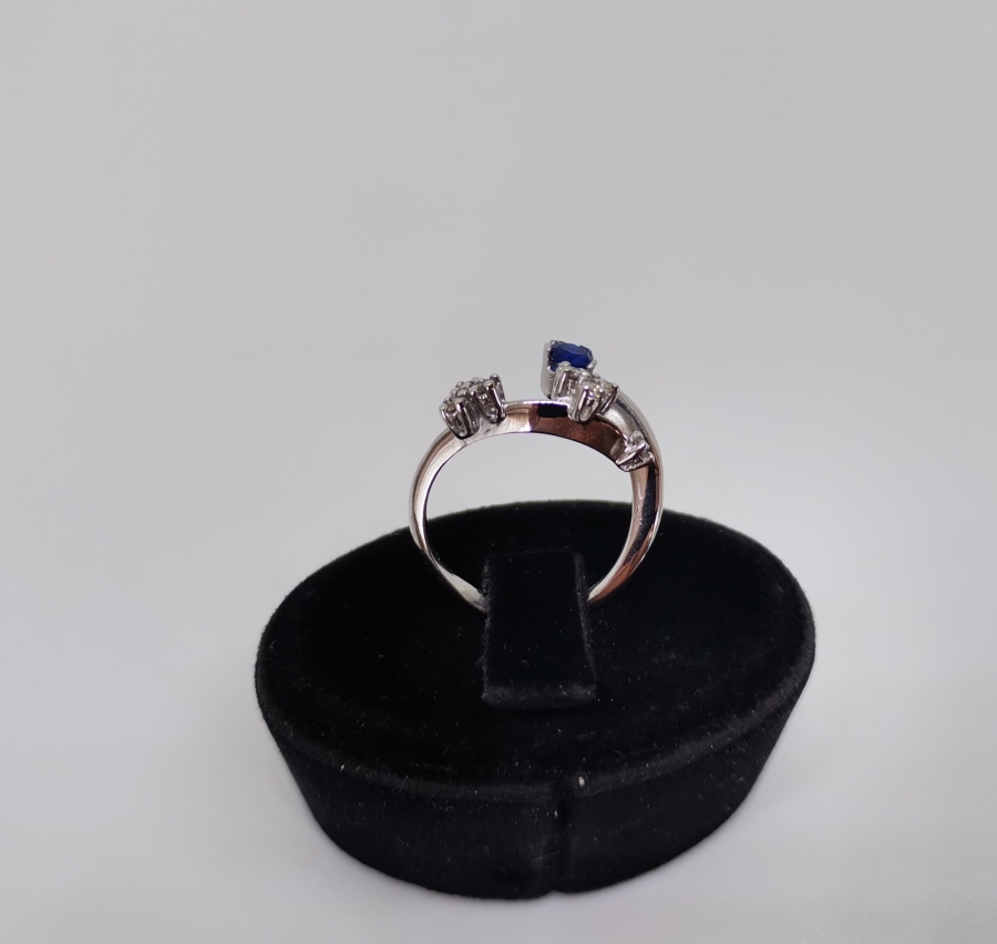 ŞIMARIK MODEL SAFİR VE PIRLANTA TAŞLI YÜZÜK