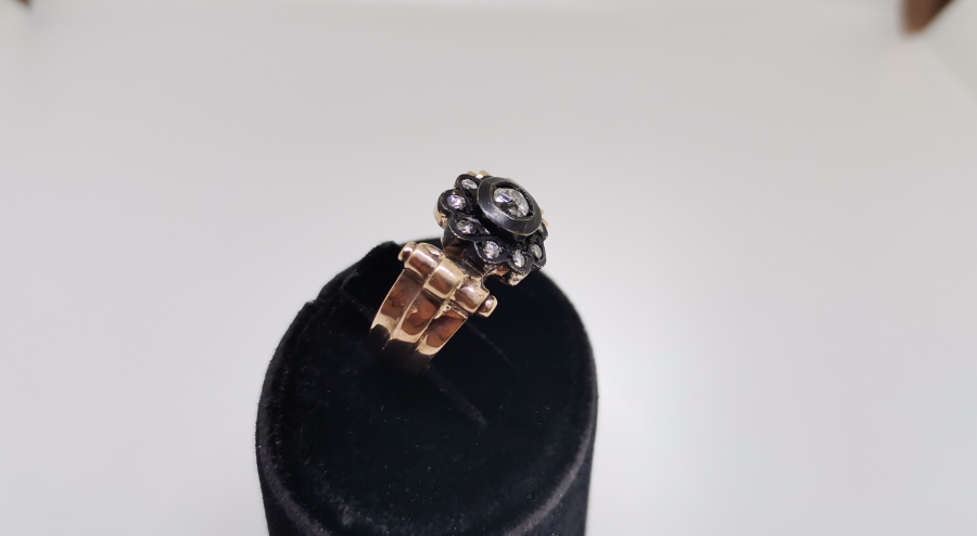 GÜL MODEL ELMAS YÜZÜK