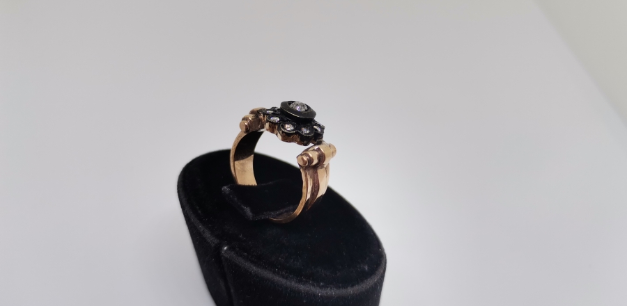 GÜL MODEL ELMAS YÜZÜK