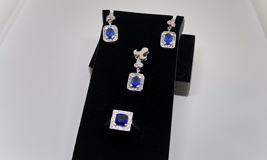 PIRLANTA VE SAFİR TAŞLI TAM TAKIM SET