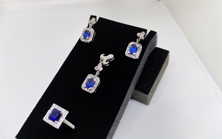 PIRLANTA VE SAFİR TAŞLI TAM TAKIM SET