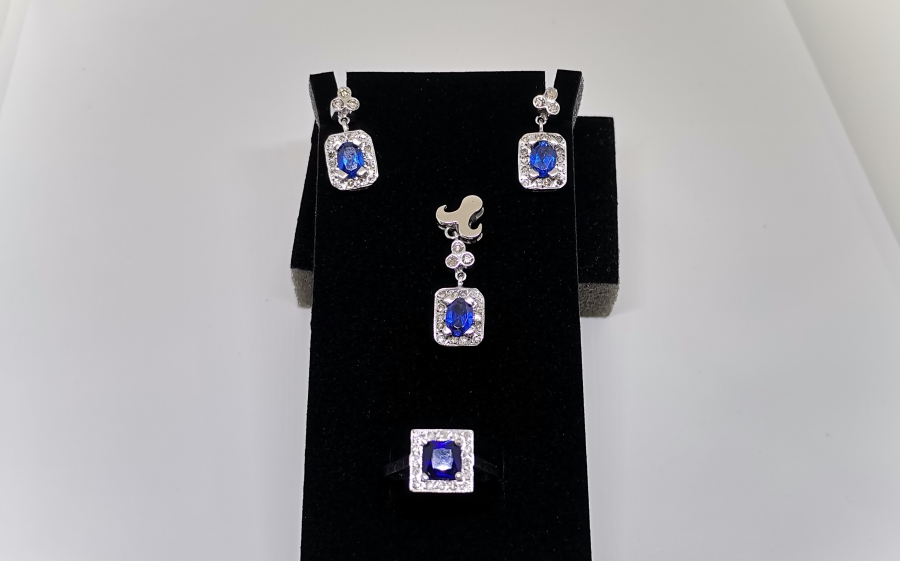 PIRLANTA VE SAFİR TAŞLI TAM TAKIM SET