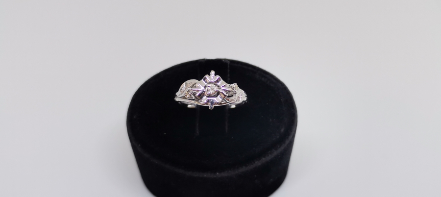 KAR TANESİ MODEL PIRLANTA YÜZÜK