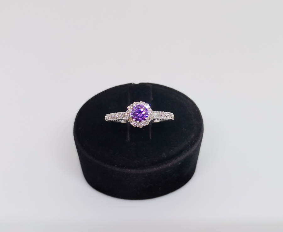 AMETİST VE PIRLANTA TAŞLI TEKTAŞ MODEL YÜZÜK