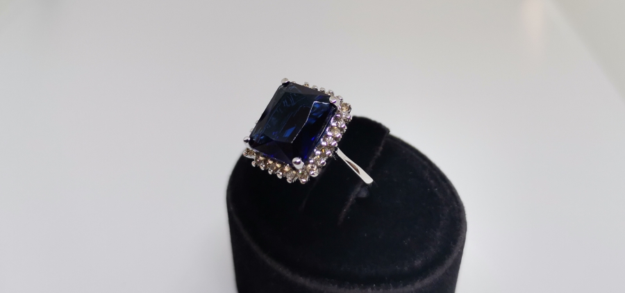 SAFİR VE PIRLANTA TAŞLI BÜYÜK BOY BAGET YÜZÜK