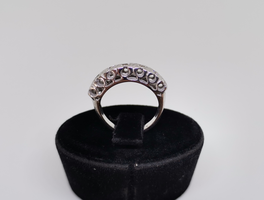 YEDİTAŞ MODELİ PIRLANTA YÜZÜK