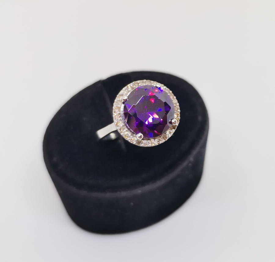 BÜYÜK AMETİST VE PIRLANTA TAŞLI YÜZÜK