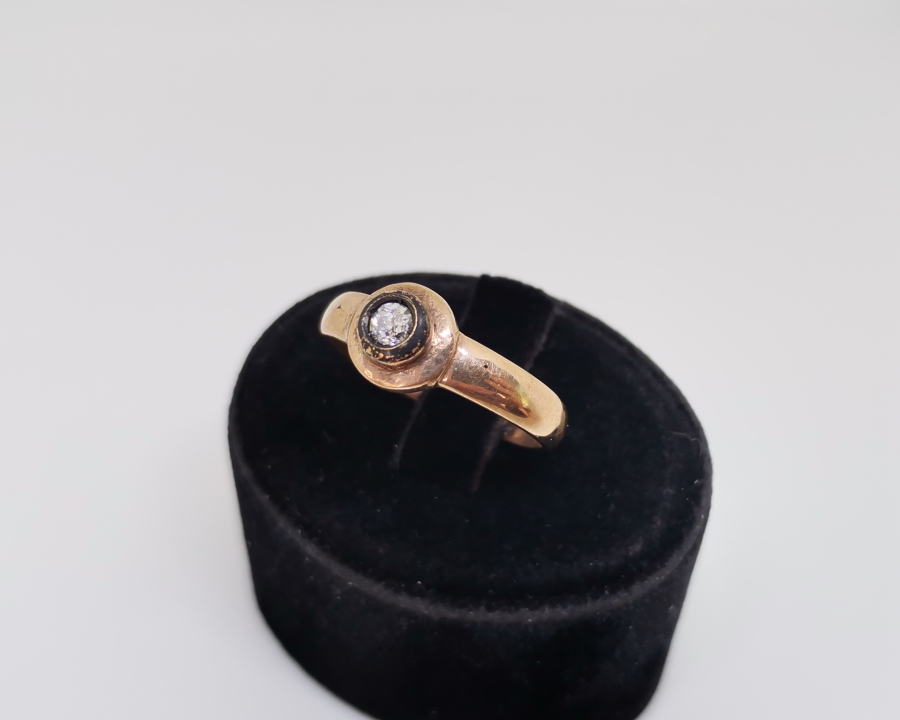 ELMAS TAŞLI TEKTAŞ MODEL YÜZÜK