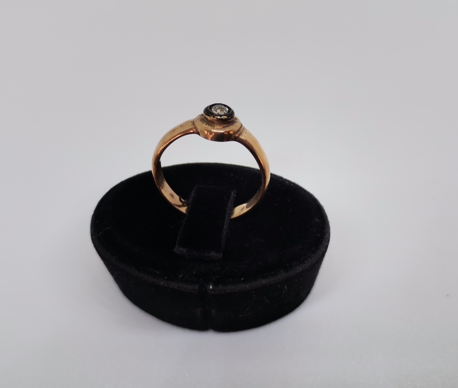 ELMAS TAŞLI TEKTAŞ MODEL YÜZÜK