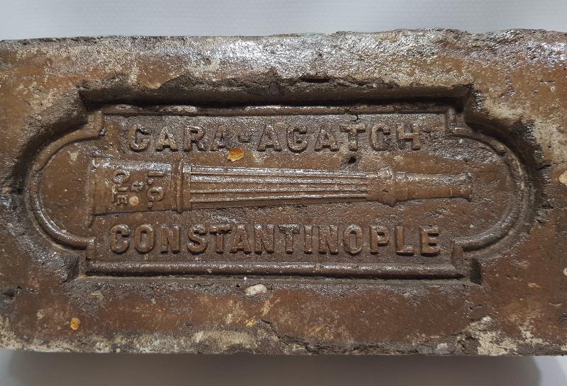 "CONSTANTİNOPLE" YAZILI TUĞLA