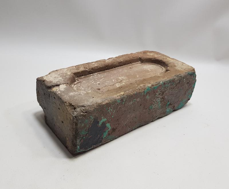 "CONSTANTİNOPLE" YAZILI TUĞLA