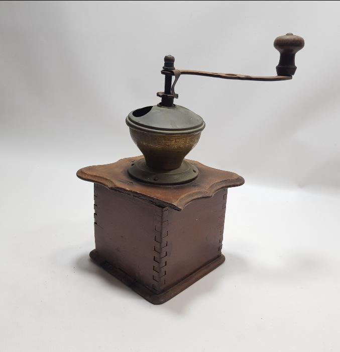 OSMANLI DÖNEMİ AHŞAP KAHVE DEĞİRMENİ