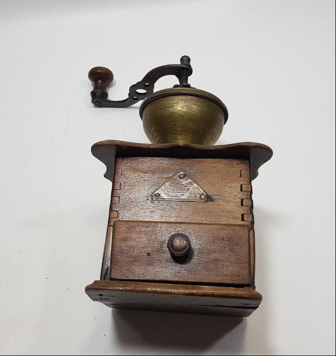 OSMANLI DÖNEMİ AHŞAP KAHVE DEĞİRMENİ