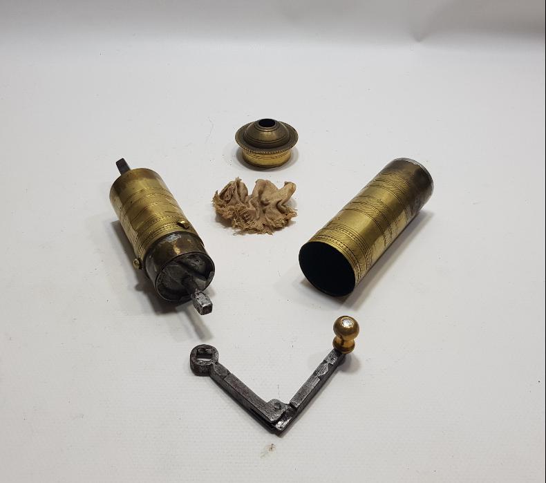 ANTİKA KAHVE DEĞİRMENİ