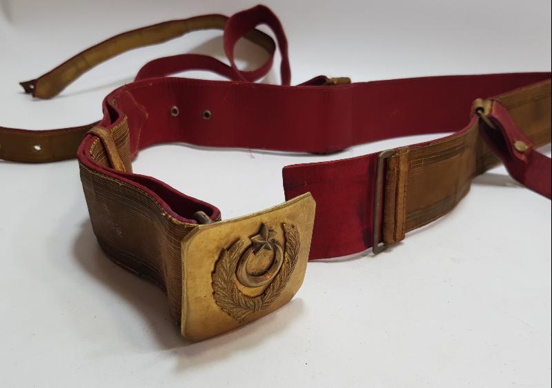 OSMANLI DÖNEMİ ALTIN SIRMA İŞLEMELİ SUBAY KEMERİ