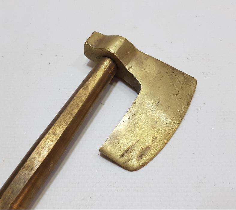 OSMANLI DÖNEMİ BALTA FORMLU ŞEKER KESME ALETİ