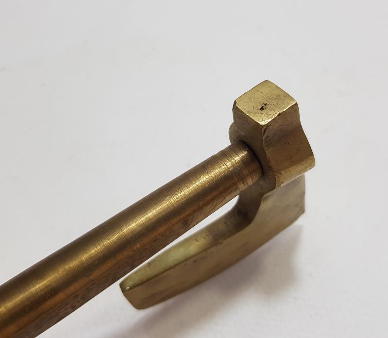 OSMANLI DÖNEMİ BALTA FORMLU ŞEKER KESME ALETİ