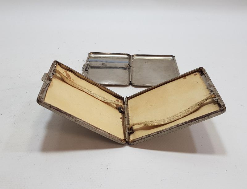 İKİ ADET ANTİKA SİGARA TABAKASI