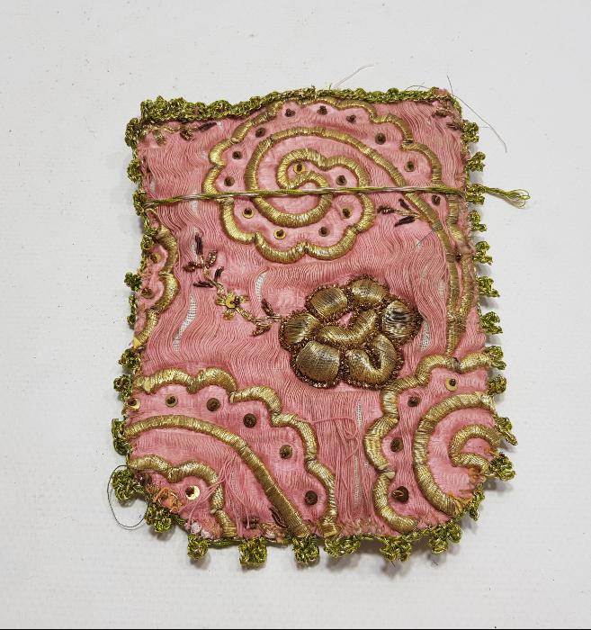 OSMANLI DÖNEMİ ALTIN SIRMA İŞLEMELİ PARA KESESİ