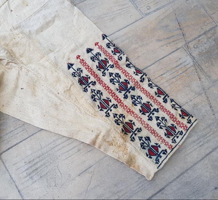 OSMANLI DÖNEMİ ÜZERİ EL İŞLEMELİ KADIN ŞALVARI