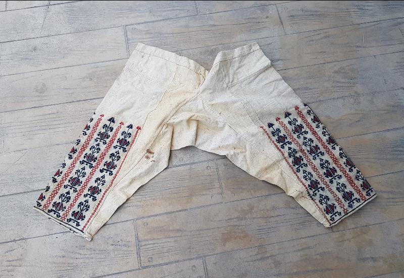 OSMANLI DÖNEMİ ÜZERİ EL İŞLEMELİ KADIN ŞALVARI