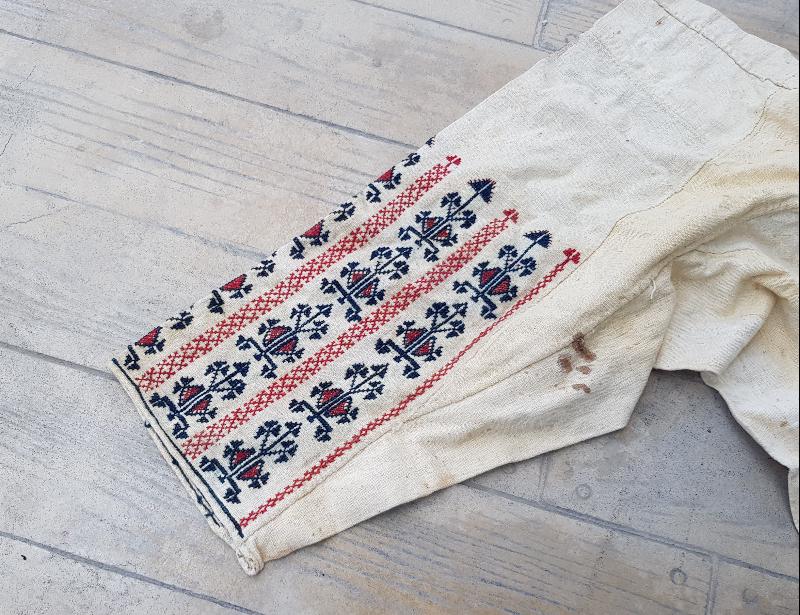 OSMANLI DÖNEMİ ÜZERİ EL İŞLEMELİ KADIN ŞALVARI