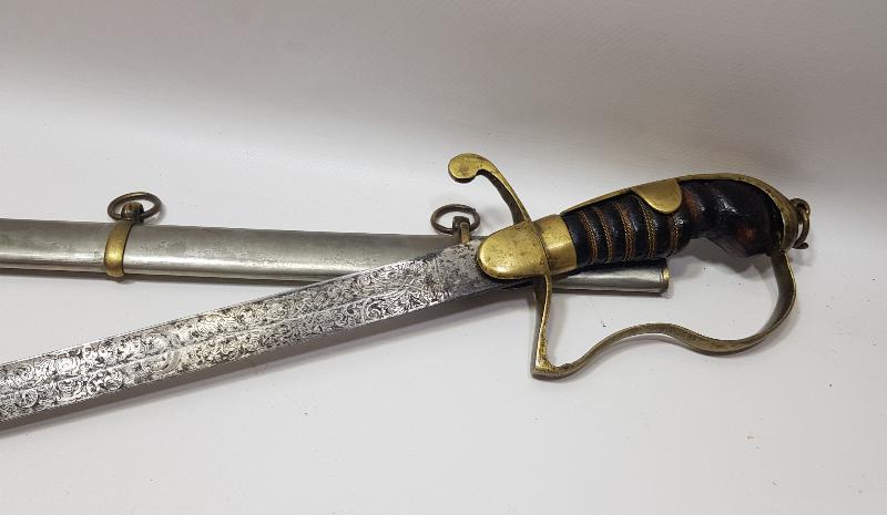 OSMANLI DÖNEMİ TOPÇU AMBLEMLİ ERMENİ USTA YAPIMI NADİR OSMANLI SUBAY KILICI