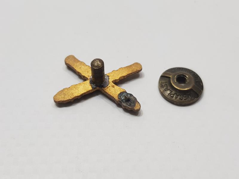 1. DÜNYA SAVAŞI TOPÇU SUBAY ROZETİ