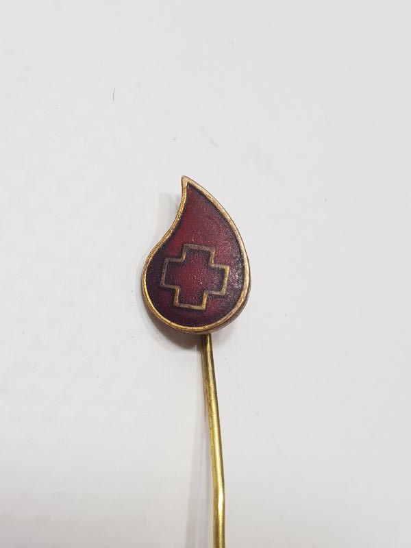 ANTİKA MİNELİ KIZIL HAÇ ROZETİ