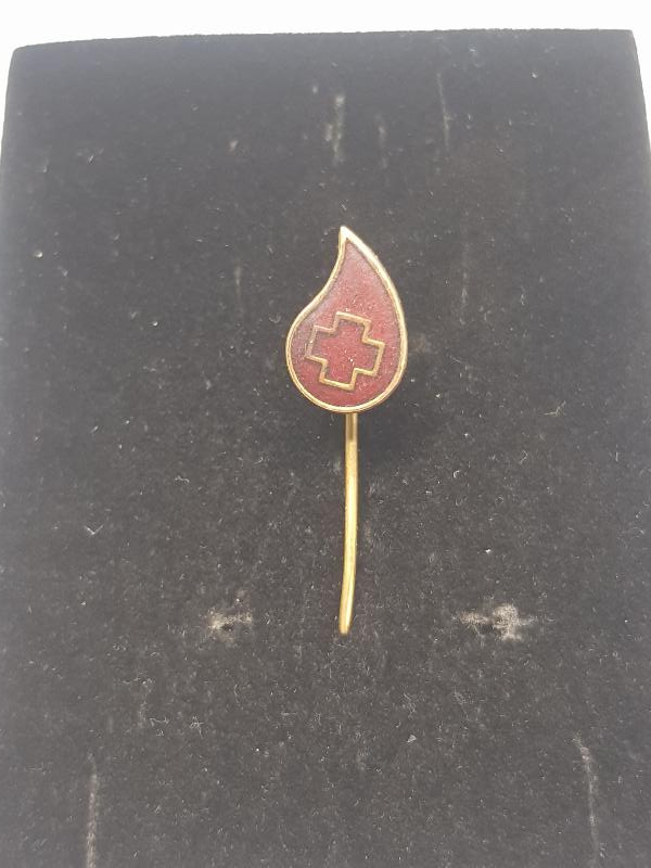 ANTİKA MİNELİ KIZIL HAÇ ROZETİ