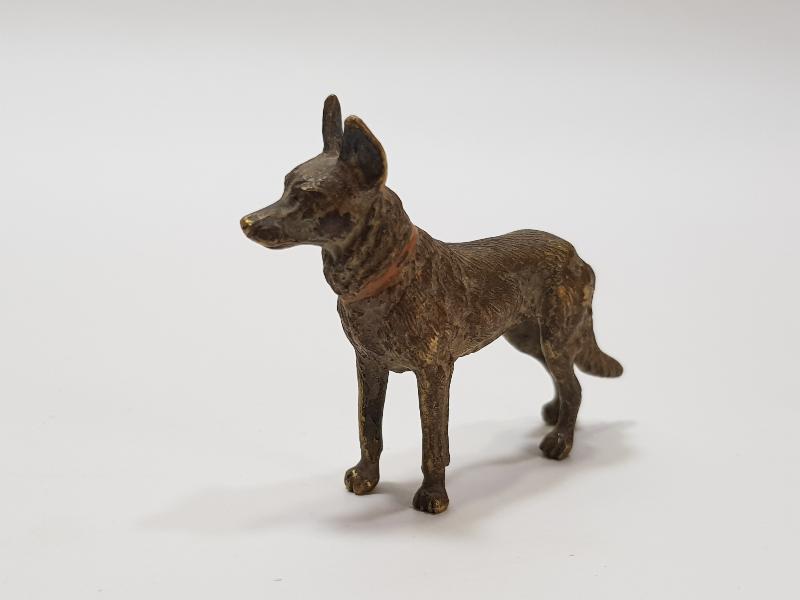 SANATÇI İŞİ ANTİKA KÖPEK BİBLOSU